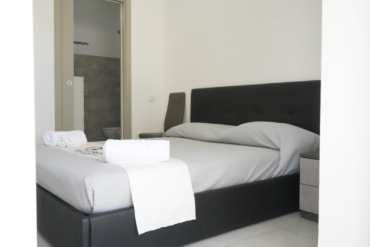 Villa Leonardo San Foca - Room, Pool & Restaurant Eksteriør bilde
