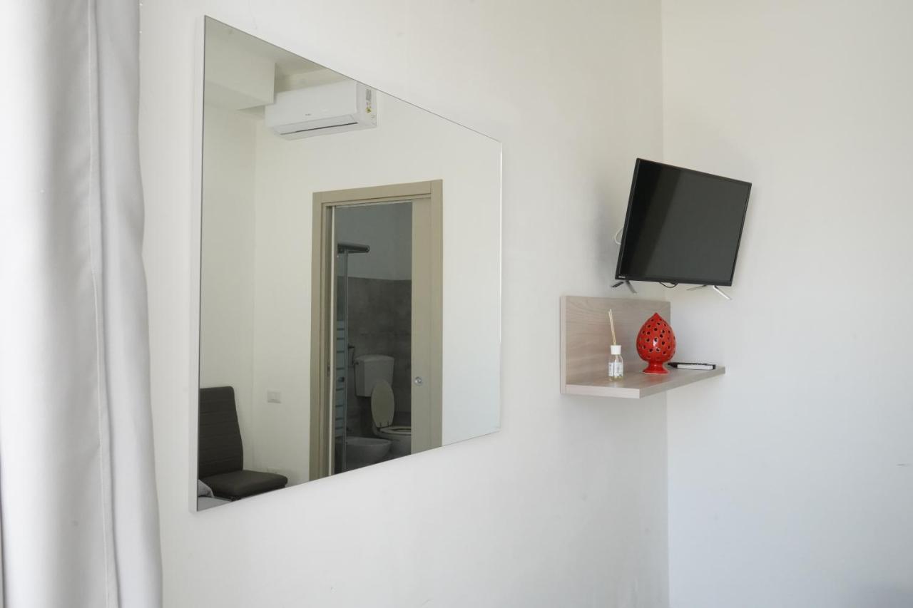 Villa Leonardo San Foca - Room, Pool & Restaurant Eksteriør bilde